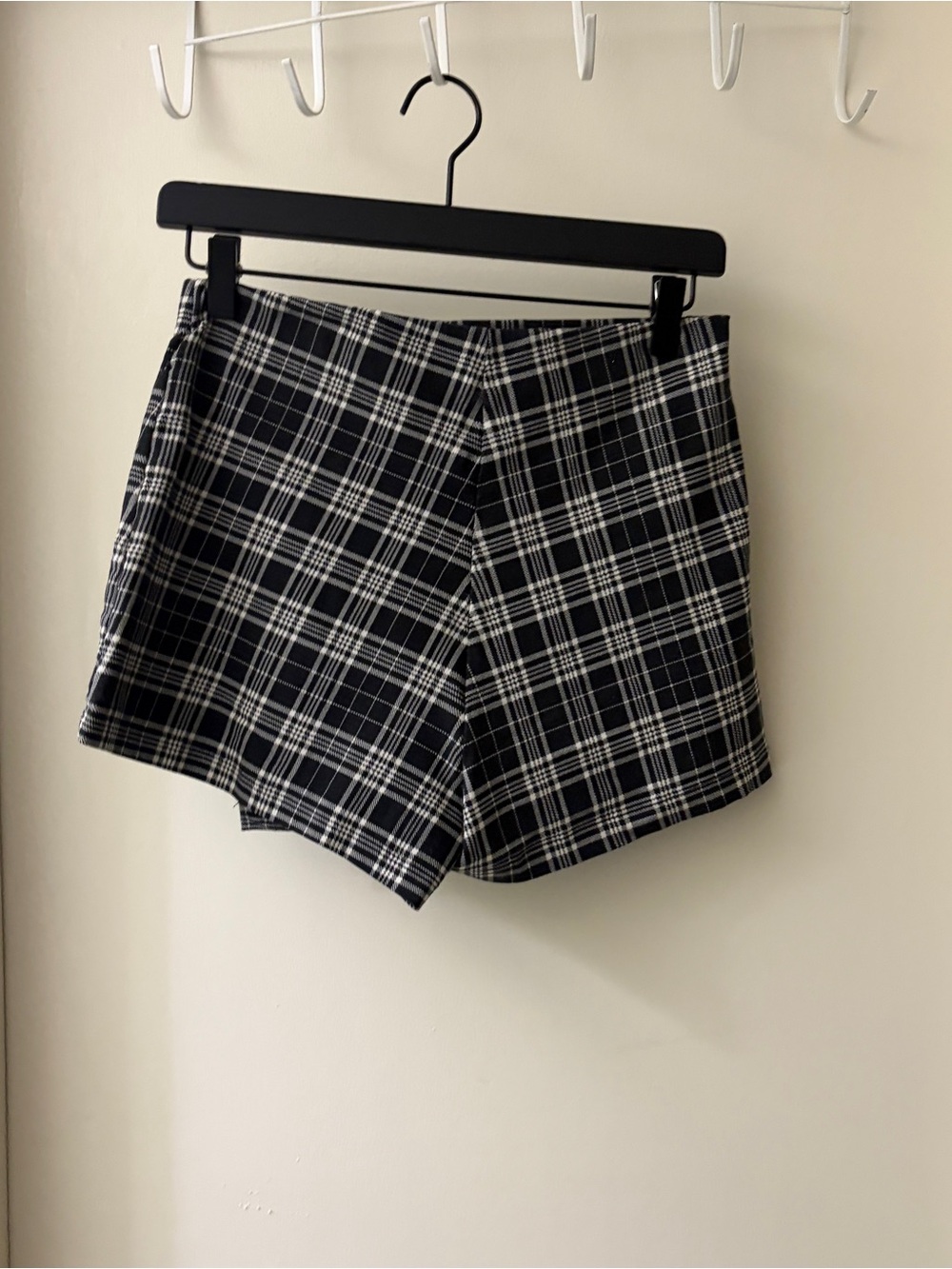 Black and White Plaid Wrap Skort - Picture 4 of 5